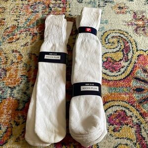 6 pairs of men’s socks. Size 13-15 Big and Tall. Brand New.